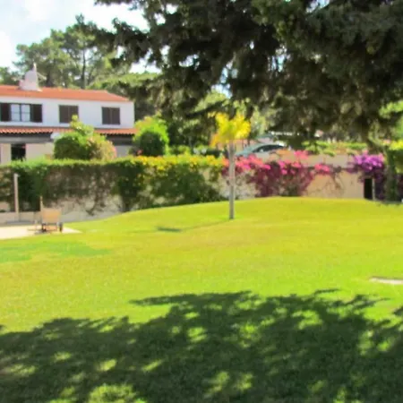 Casa Da Buganvilia Vilar Do Jardim 度假居